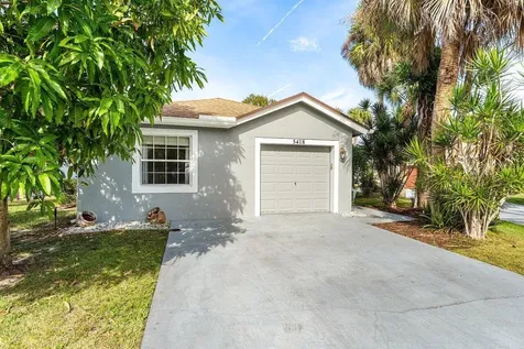 5418 Club Circle Haverhill FL 33415