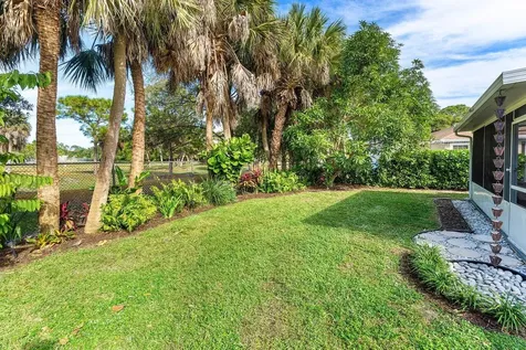 5418 Club Circle Haverhill FL 33415
