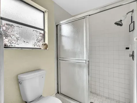 1045 Nw 18th Avenue Delray Beach FL 33445
