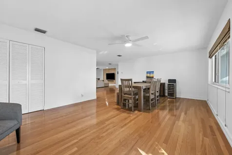 27 Ne 16th Avenue Pompano Beach FL 33060