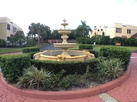 49 Uno Lago Drive Juno Beach FL 33408