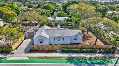 1303 NE 2nd Avenue Delray Beach FL 33444