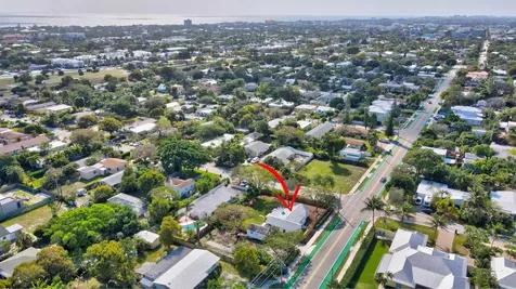1303 NE 2nd Avenue Delray Beach FL 33444