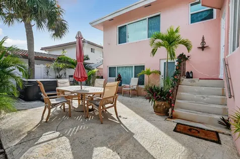 460 Se 18th Avenue Deerfield Beach FL 33441