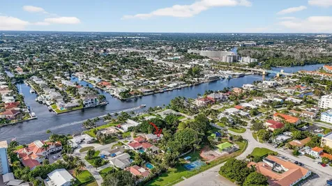 460 Se 18th Avenue Deerfield Beach FL 33441