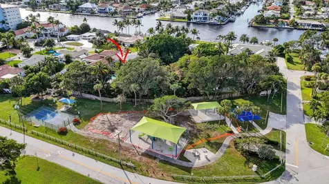 460 Se 18th Avenue Deerfield Beach FL 33441