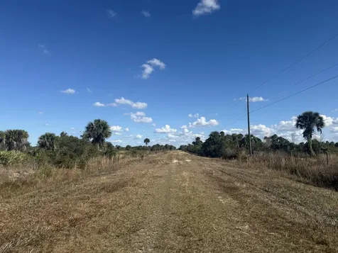 16382 NW 286th Street Okeechobee FL 34972