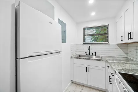 626 N Federal Highway Lake Worth Beach FL 33460