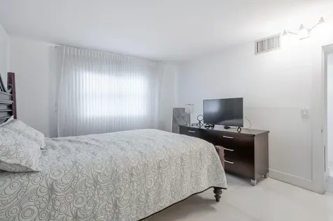700 Se 6 Avenue Deerfield Beach FL 33441