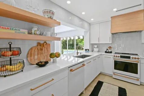 7710 W Lake Drive Lake Clarke Shores FL 33406