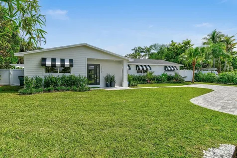 7710 W Lake Drive Lake Clarke Shores FL 33406