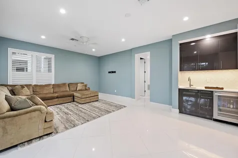 112 Water Club Court North Palm Beach FL 33408