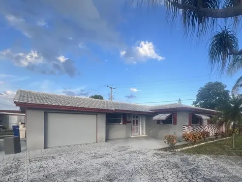 490 W 31st Street Riviera Beach FL 33404