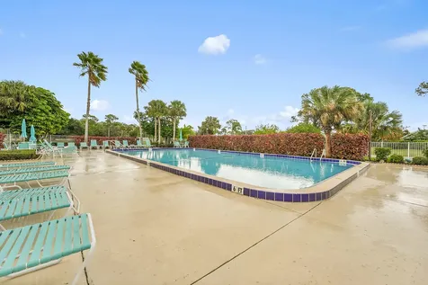 1721 Se Balmoral Court Port Saint Lucie FL 34952