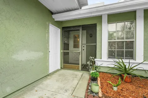1721 Se Balmoral Court Port Saint Lucie FL 34952