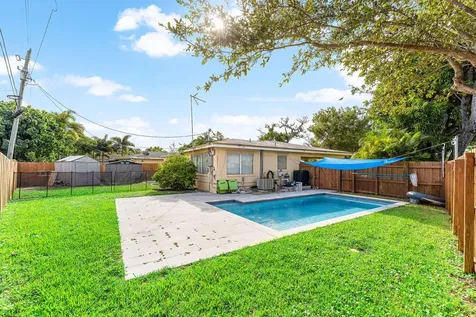 4780 NE 8th Terrace Oakland Park FL 33334