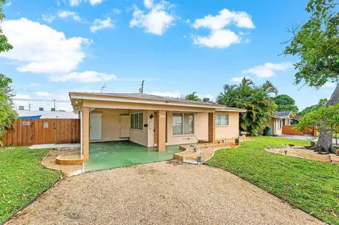 4780 NE 8th Terrace Oakland Park FL 33334