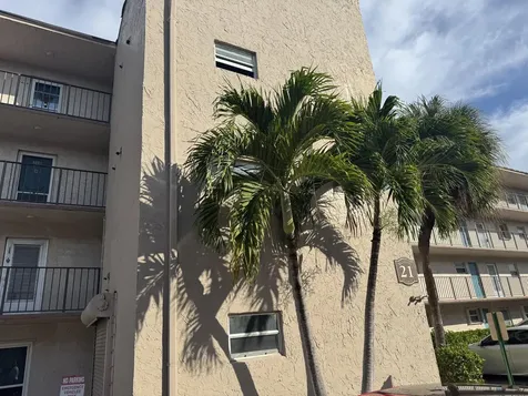 725 Lori Drive Palm Springs FL 33461