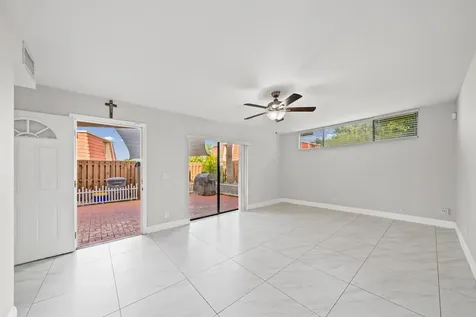 8194 Thames Boulevard Boca Raton FL 33433