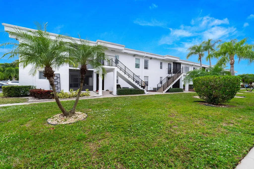 14897 Bal Moral Lane Delray Beach FL 33446