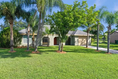 737 SW Belmont Circle Port Saint Lucie FL 34953
