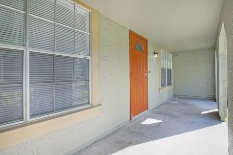 737 SW Belmont Circle Port Saint Lucie FL 34953