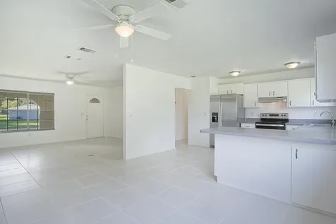 737 SW Belmont Circle Port Saint Lucie FL 34953
