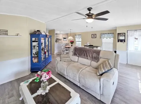 35 Flores Del Norte Fort Pierce FL 34951