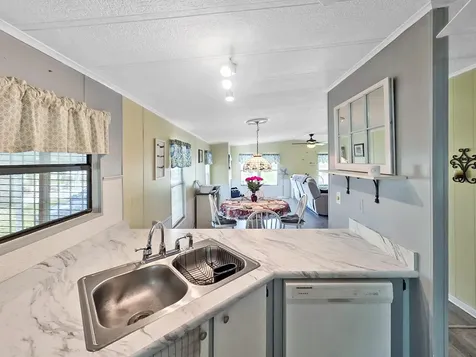 35 Flores Del Norte Fort Pierce FL 34951