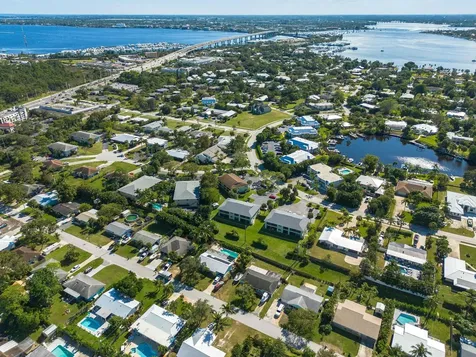 983 NW Spruce Ridge Drive Stuart FL 34994