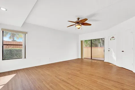 52 Uno Lago Drive Juno Beach FL 33408
