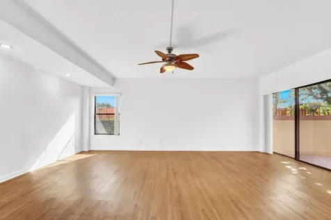 52 Uno Lago Drive Juno Beach FL 33408