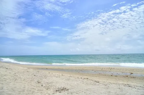52 Uno Lago Drive Juno Beach FL 33408