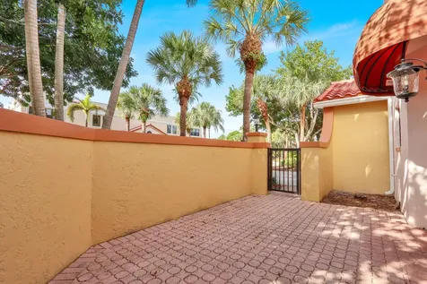 52 Uno Lago Drive Juno Beach FL 33408