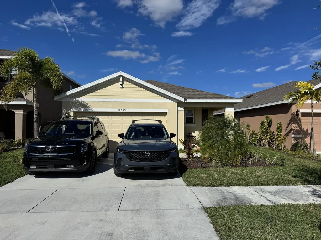 12299 Nettuno Way Port Saint Lucie FL 34987