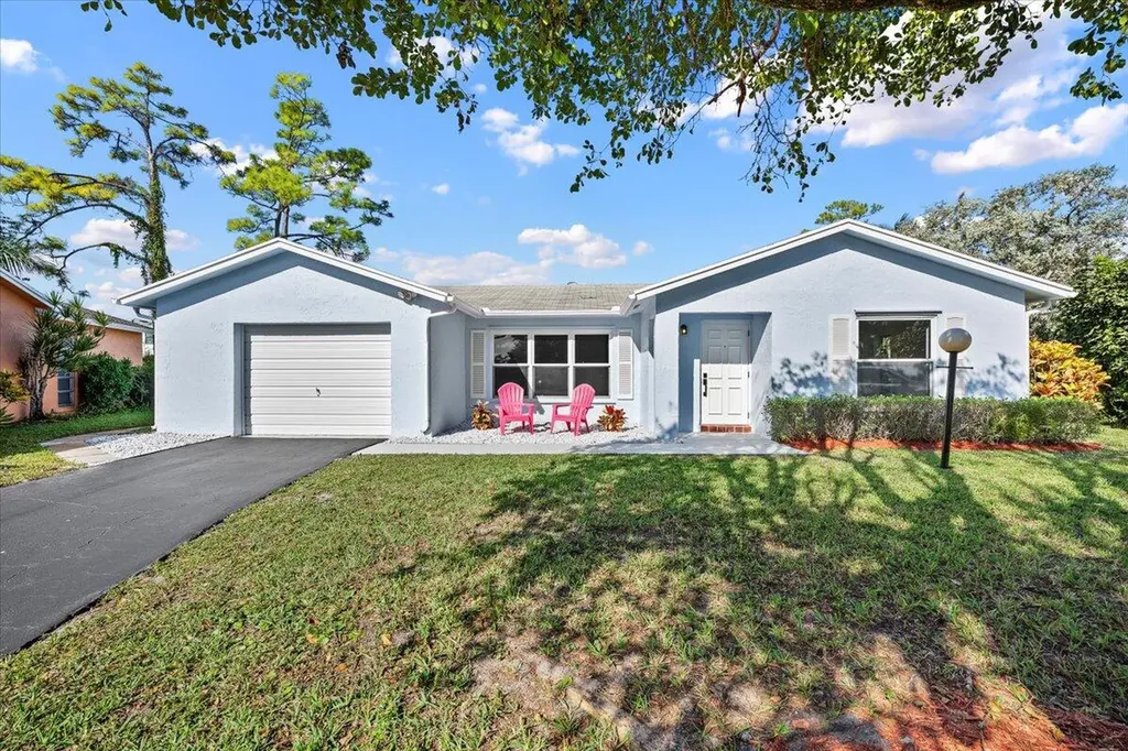 7290 Pinecone Terrace Lake Worth FL 33467