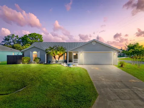 402 Watercrest Street Sebastian FL 32958