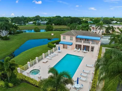2087 Se Wild Meadow Circle Port Saint Lucie FL 34952