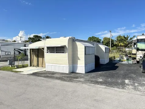 875 Ne 48 Th Street Deerfield Beach FL 33064