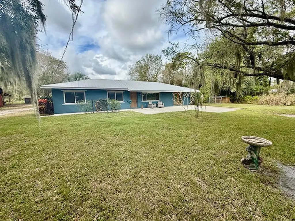 541 S Brocksmith Road Fort Pierce FL 34945