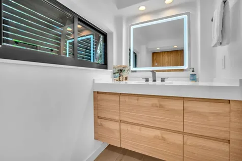 302 Coral Way Fort Lauderdale FL 33301
