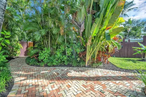 302 Coral Way Fort Lauderdale FL 33301