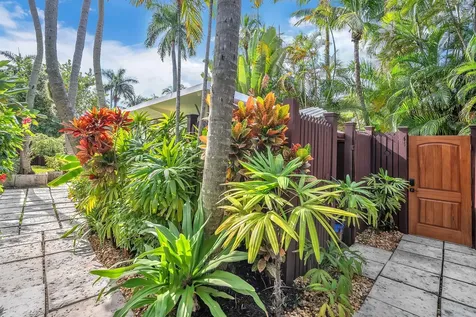 302 Coral Way Fort Lauderdale FL 33301