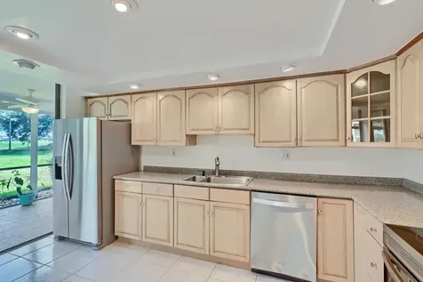5390 Woodland Lakes Drive Palm Beach Gardens FL 33418
