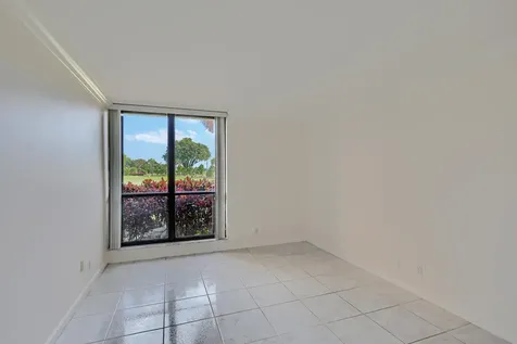 5390 Woodland Lakes Drive Palm Beach Gardens FL 33418