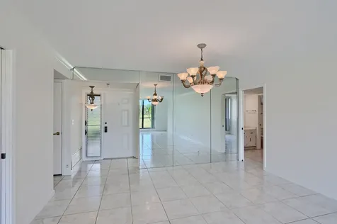 5390 Woodland Lakes Drive Palm Beach Gardens FL 33418