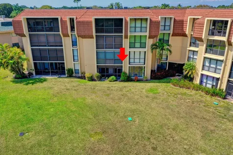 5390 Woodland Lakes Drive Palm Beach Gardens FL 33418