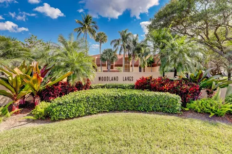 5390 Woodland Lakes Drive Palm Beach Gardens FL 33418