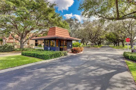 5390 Woodland Lakes Drive Palm Beach Gardens FL 33418