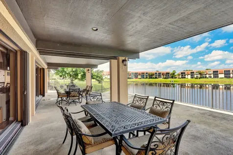 5390 Woodland Lakes Drive Palm Beach Gardens FL 33418